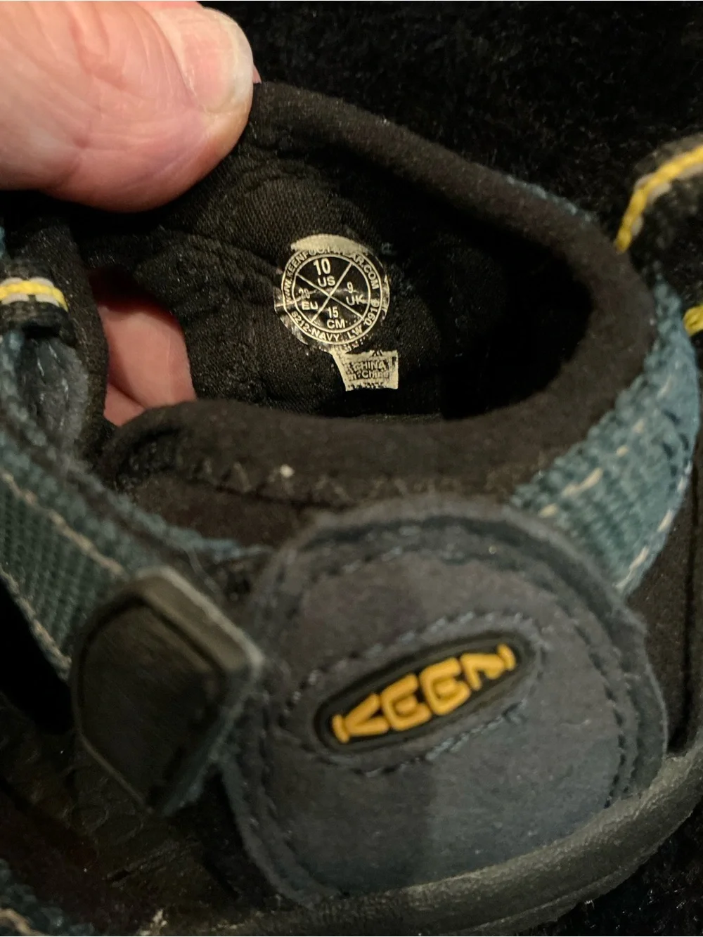 Keen sturdy closed